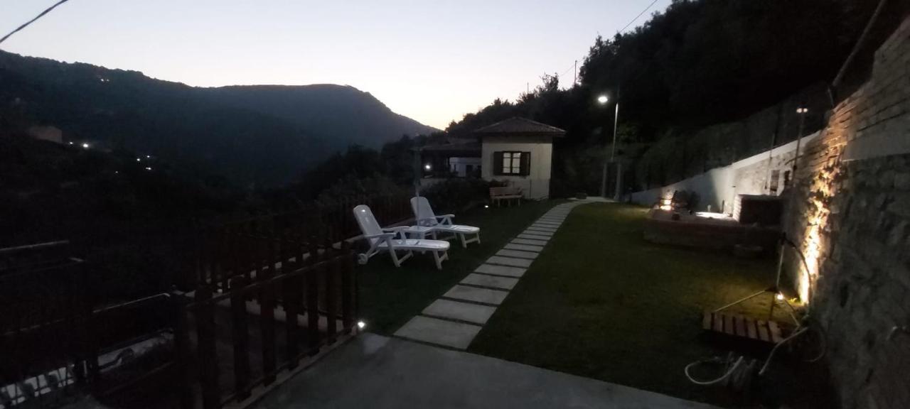 Casa Vacanza Tortorici エクステリア 写真